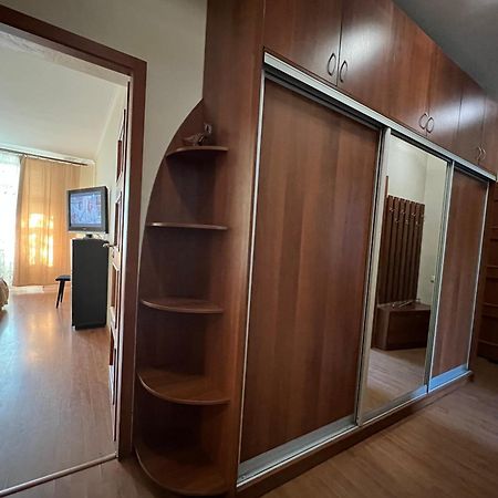 Apartment On Skorykovskyi Lane 4 دنيبروبيتروفسك المظهر الخارجي الصورة