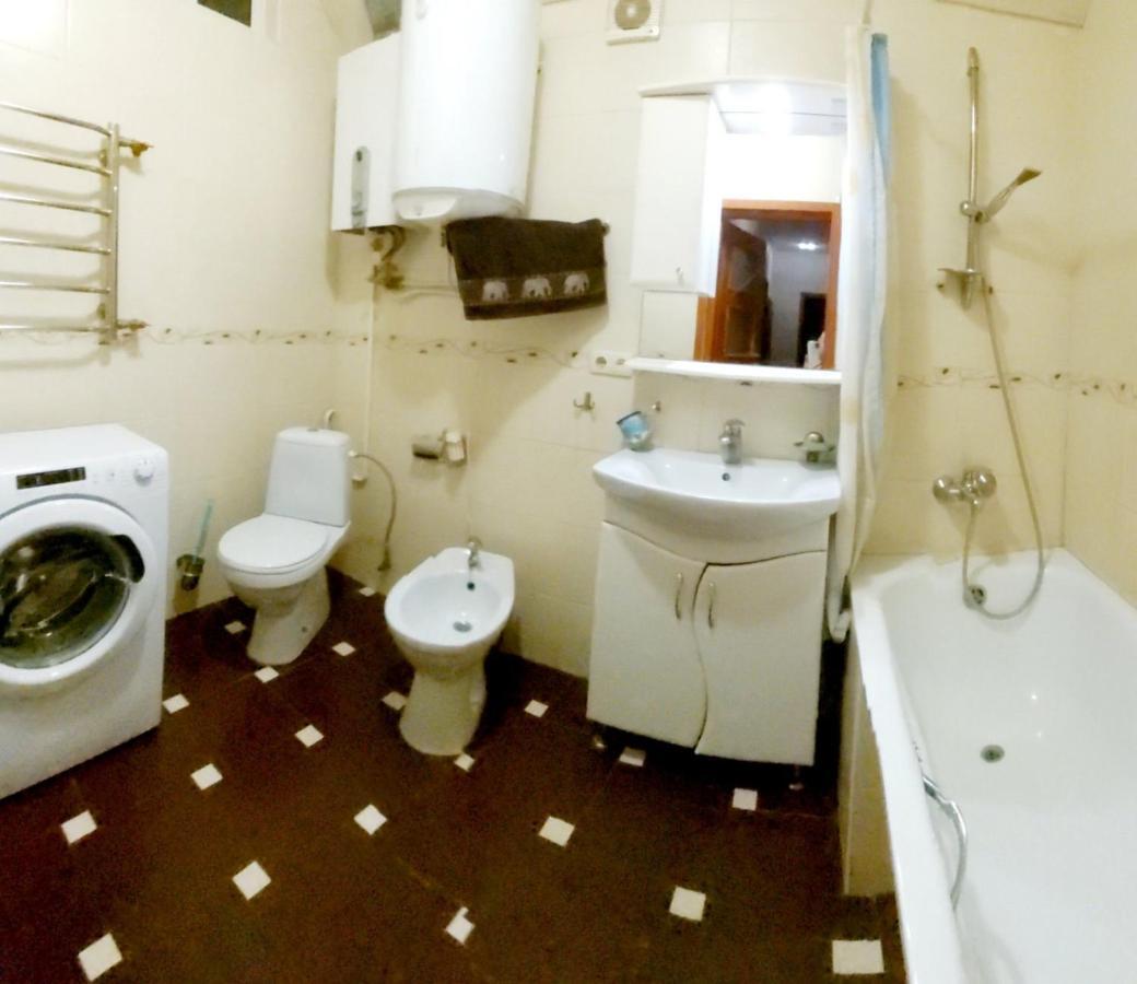 Apartment On Skorykovskyi Lane 4 دنيبروبيتروفسك المظهر الخارجي الصورة